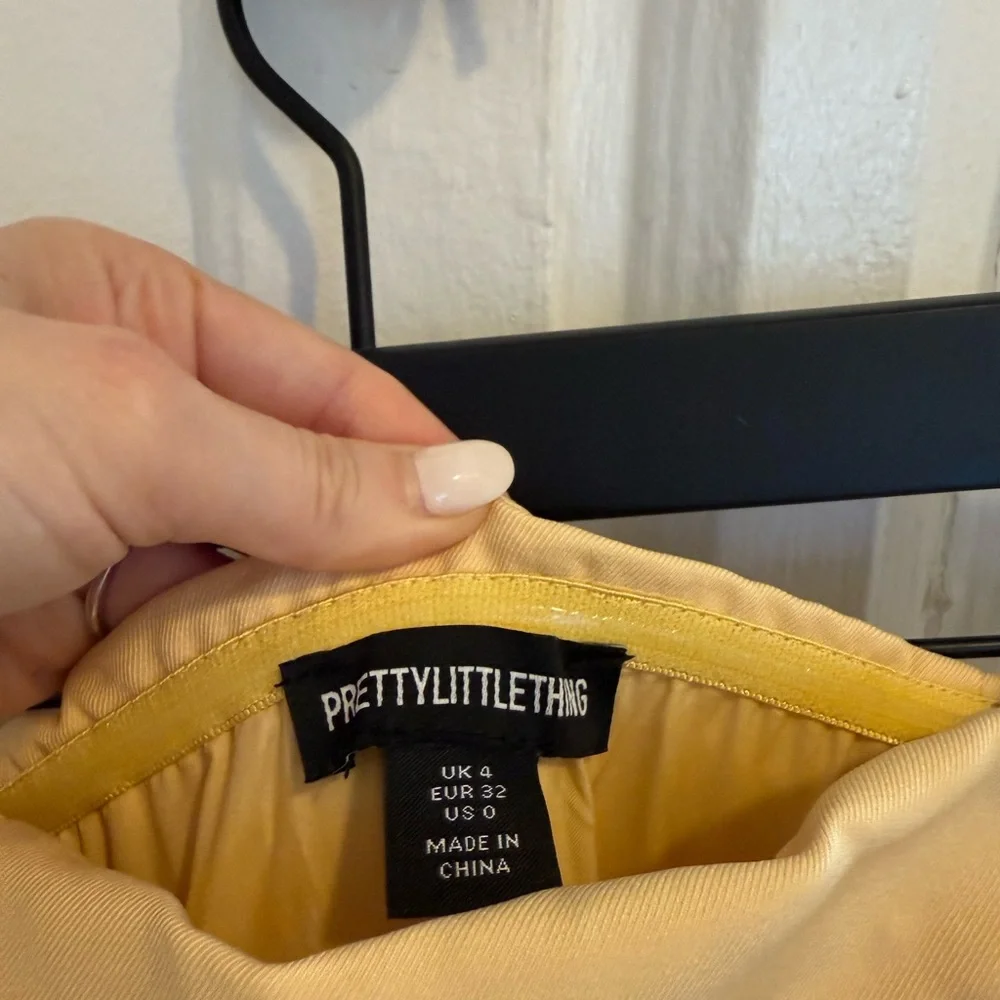 PrettyLittleThing Strapless Yellow Dress - Picture 3 of 3